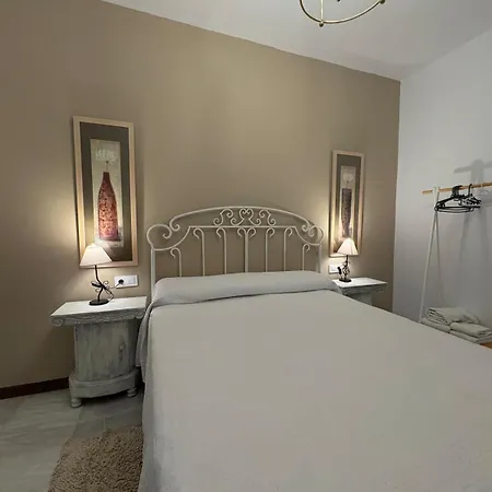 شقة Old Town 2 Bedrooms 2 Bathrooms *