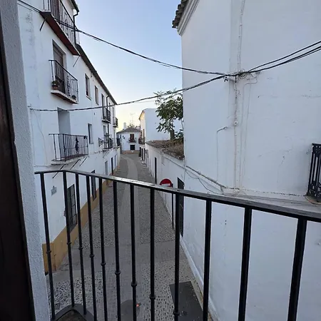 Old Town 2 Bedrooms 2 Bathrooms شقة *