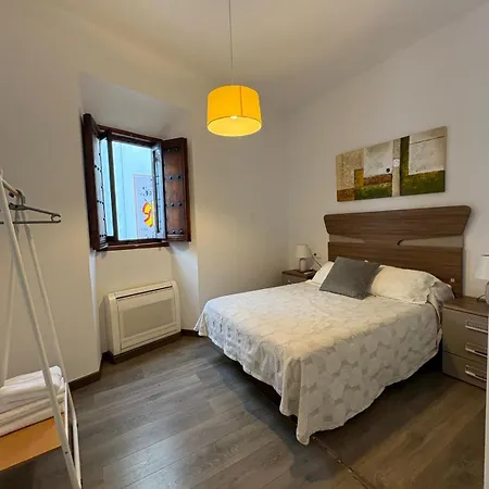 Old Town 2 Bedrooms 2 Bathrooms * روندا